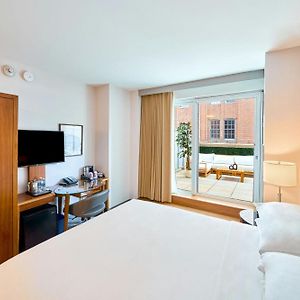 Standard King Room w or Patio